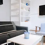 Modern 1 Bedroom Near Eiffel Tower Holiday home
