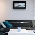 Holiday home Modern 1 Bedroom Near Eiffel Tower